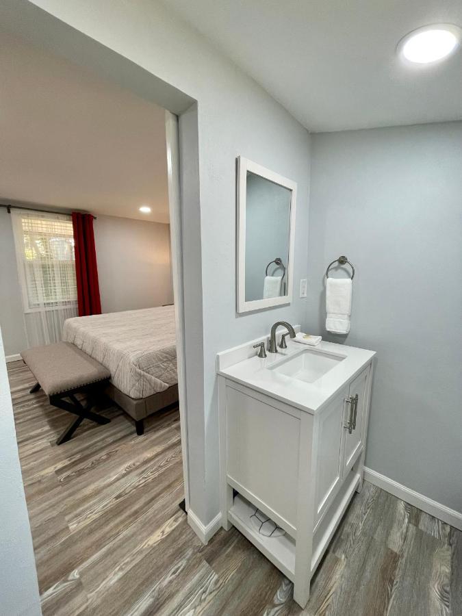 Hotel Veda &